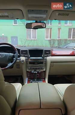 Внедорожник / Кроссовер Lexus LX 2008 в 
