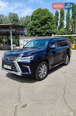 Внедорожник / Кроссовер Lexus LX 2016 в 
