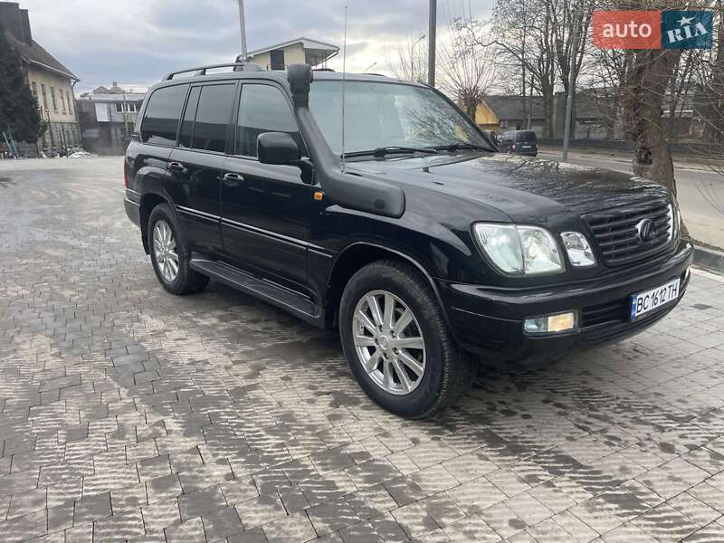 Внедорожник / Кроссовер Lexus LX 2006 в Самборе