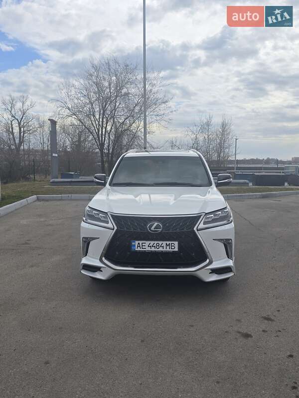 Внедорожник / Кроссовер Lexus LX 2019 в 