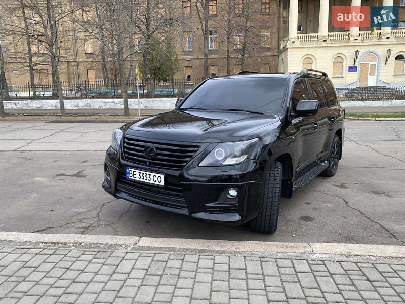 Позашляховик / Кросовер Lexus LX 2009 в Миколаєві