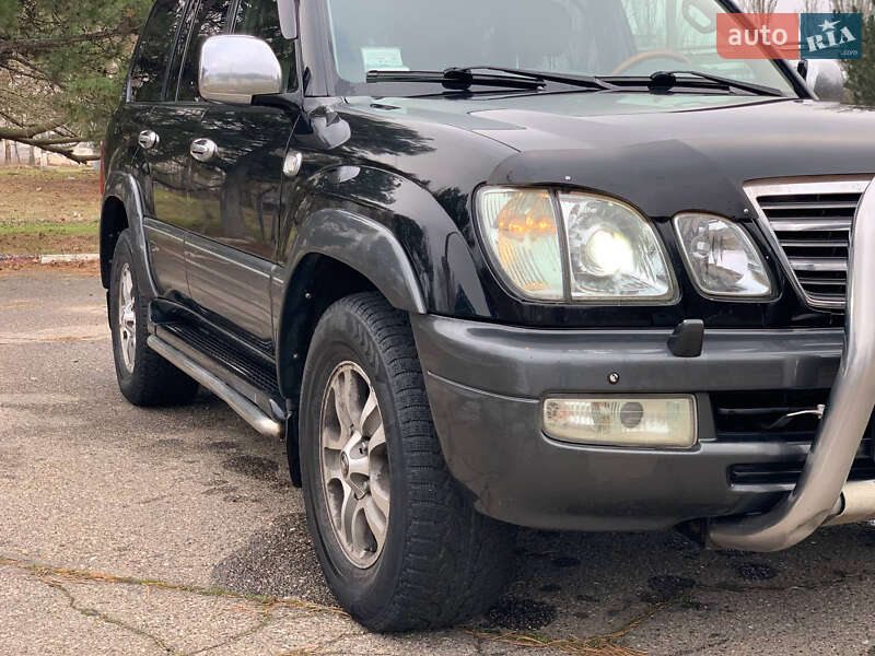 Внедорожник / Кроссовер Lexus LX 2003 в Николаеве