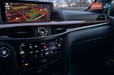 Позашляховик / Кросовер Lexus LX 2016 в 