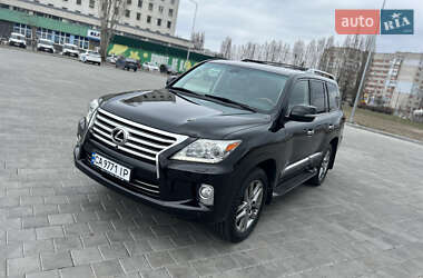 Позашляховик / Кросовер Lexus LX 2012 в 