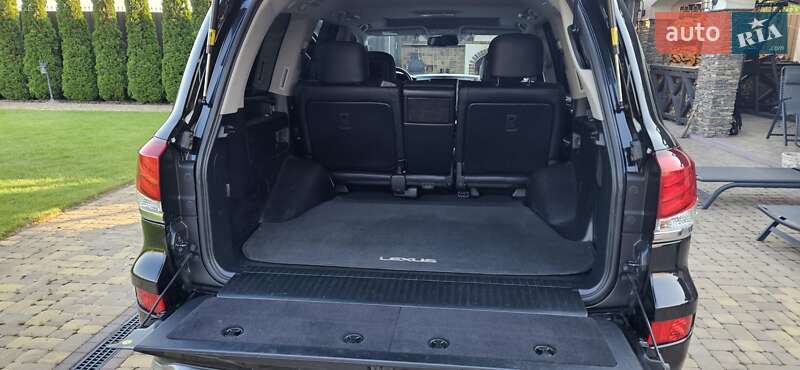 Внедорожник / Кроссовер Lexus LX 2012 в Киеве