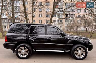 Внедорожник / Кроссовер Lexus LX 2003 в 