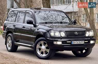 Внедорожник / Кроссовер Lexus LX 2003 в 
