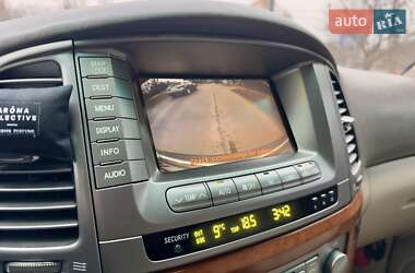 Внедорожник / Кроссовер Lexus LX 2003 в 