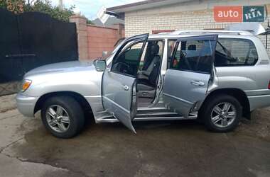 Внедорожник / Кроссовер Lexus LX 2005 в 