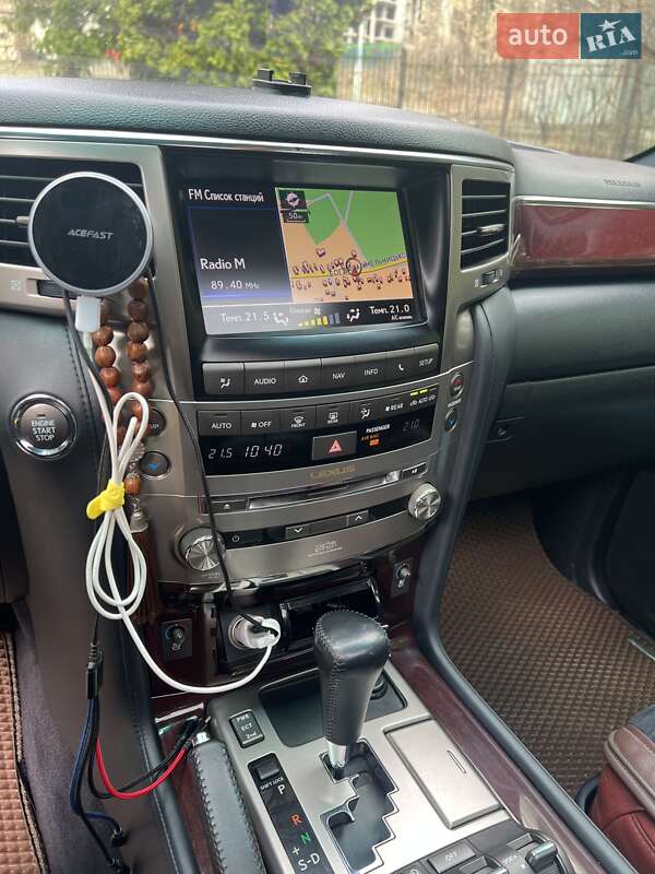 Позашляховик / Кросовер Lexus LX 2013 в Києві