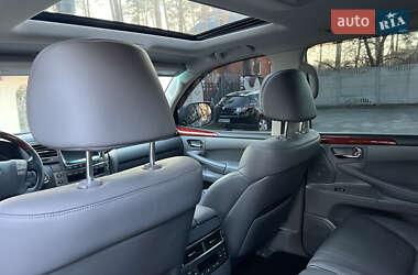 Внедорожник / Кроссовер Lexus LX 2008 в 