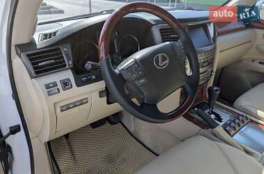Позашляховик / Кросовер Lexus LX 2008 в 