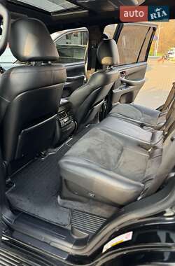 Внедорожник / Кроссовер Lexus LX 2008 в 