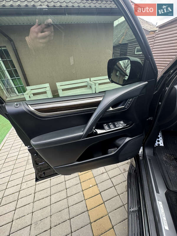 Внедорожник / Кроссовер Lexus LX 2019 в Харькове