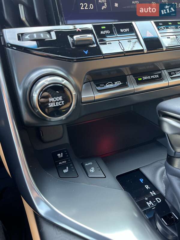 Внедорожник / Кроссовер Lexus LX 2024 в Киеве