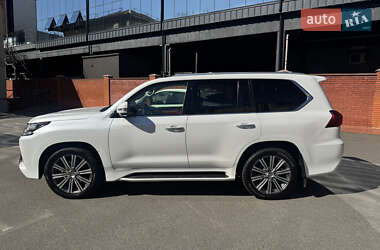 Внедорожник / Кроссовер Lexus LX 2016 в Киеве