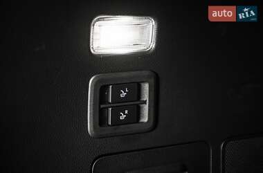Внедорожник / Кроссовер Lexus LX 2022 в 