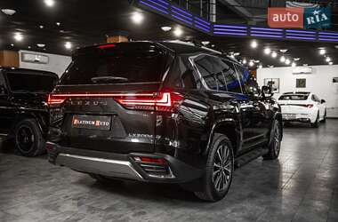 Внедорожник / Кроссовер Lexus LX 2022 в 