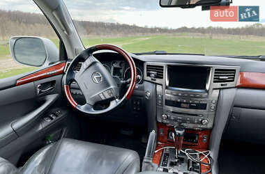 Внедорожник / Кроссовер Lexus LX 2008 в 