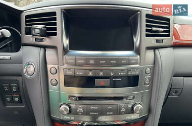 Внедорожник / Кроссовер Lexus LX 2008 в 