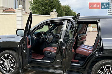 Внедорожник / Кроссовер Lexus LX 2019 в 