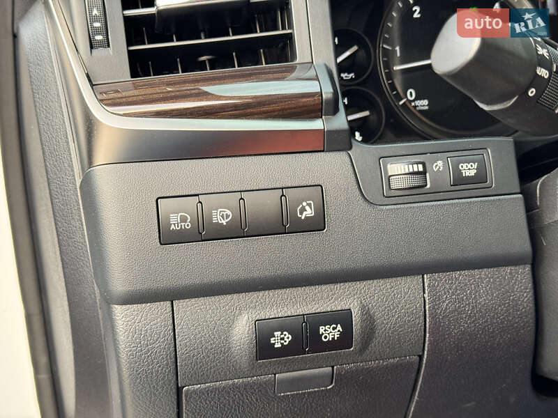 Внедорожник / Кроссовер Lexus LX 2016 в Киеве фото 47 Внедорожник / Кроссовер Lexus LX 2016 в Киеве