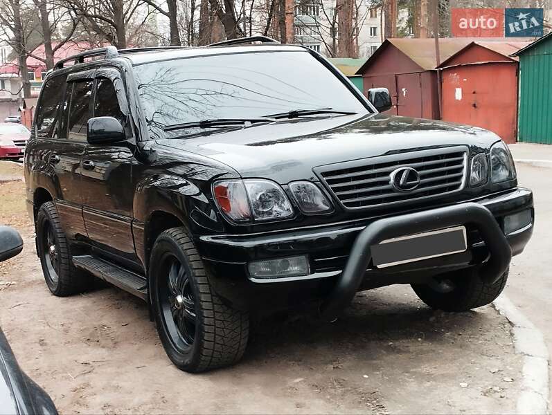 Позашляховик / Кросовер Lexus LX 2000 в Києві