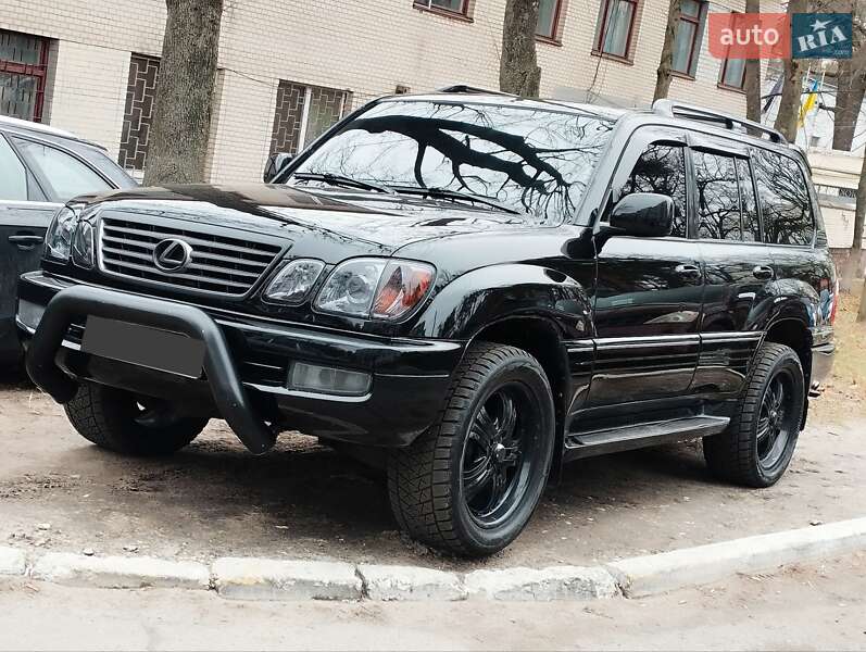Позашляховик / Кросовер Lexus LX 2000 в Києві
