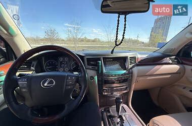 Внедорожник / Кроссовер Lexus LX 2008 в 