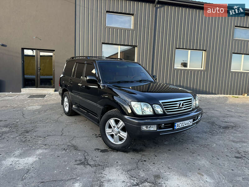 Lexus LX 2006