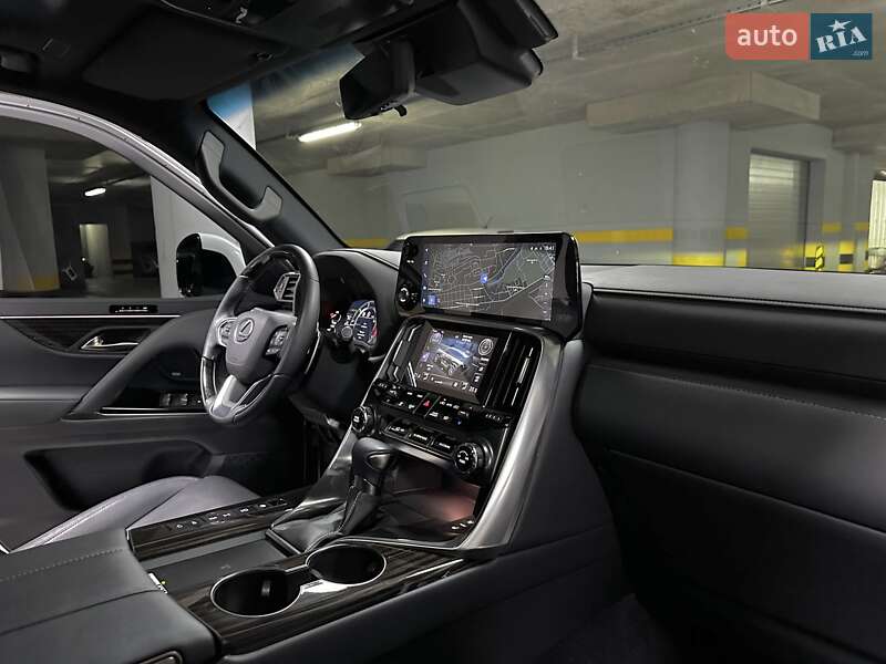 Позашляховик / Кросовер Lexus LX 2022 в Києві