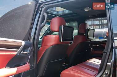 Внедорожник / Кроссовер Lexus LX 2019 в 