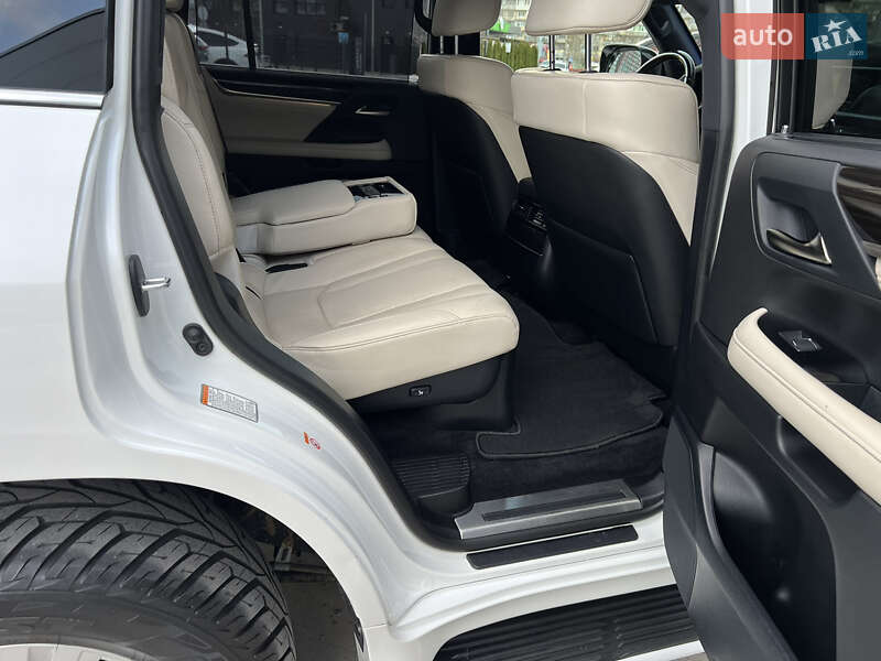 Внедорожник / Кроссовер Lexus LX 2017 в Киеве фото 78 Внедорожник / Кроссовер Lexus LX 2017 в Киеве