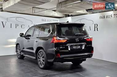 Внедорожник / Кроссовер Lexus LX 2017 в 