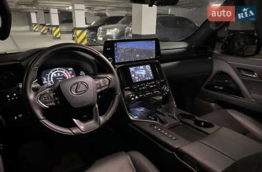 Внедорожник / Кроссовер Lexus LX 2023 в 
