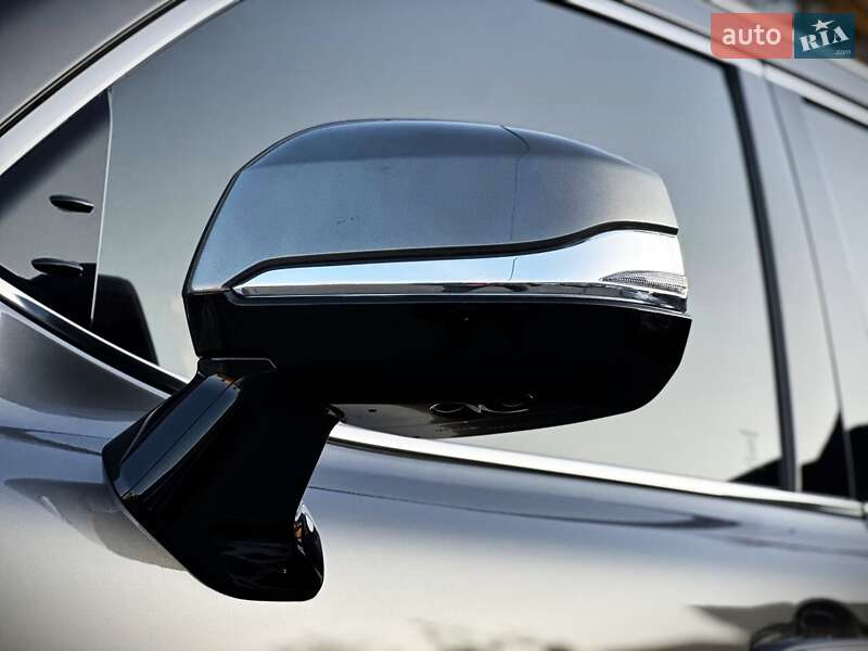 Позашляховик / Кросовер Lexus LX 2023 в Києві