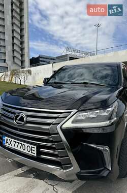 Внедорожник / Кроссовер Lexus LX 2016 в 