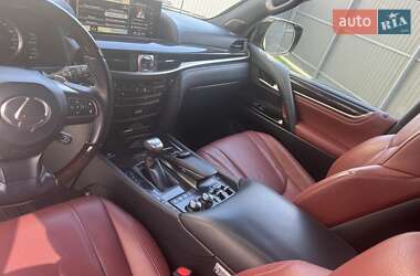 Внедорожник / Кроссовер Lexus LX 2016 в 