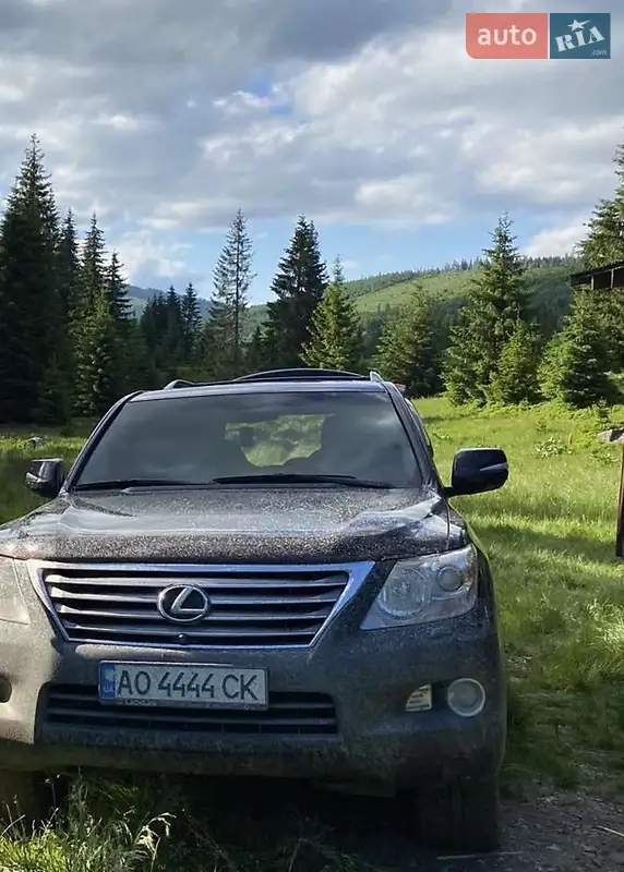 Позашляховик / Кросовер Lexus LX 2008 в 