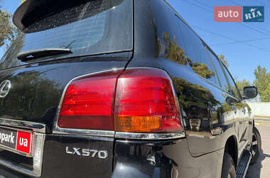 Внедорожник / Кроссовер Lexus LX 2008 в 