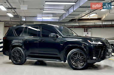 Позашляховик / Кросовер Lexus LX 2022 в 