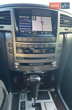 Внедорожник / Кроссовер Lexus LX 2014 в 