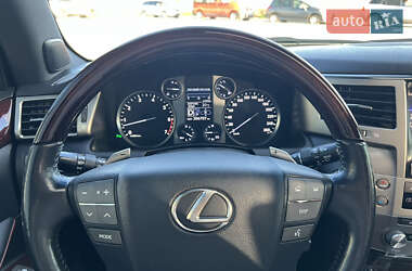 Внедорожник / Кроссовер Lexus LX 2014 в 