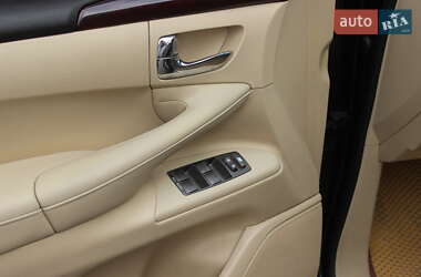 Внедорожник / Кроссовер Lexus LX 2010 в 