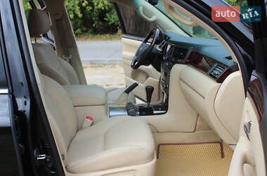 Внедорожник / Кроссовер Lexus LX 2010 в 