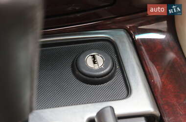 Внедорожник / Кроссовер Lexus LX 2010 в 