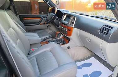 Внедорожник / Кроссовер Lexus LX 2005 в 