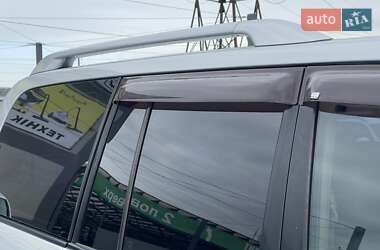 Позашляховик / Кросовер Lexus LX 2007 в 