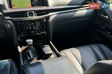 Внедорожник / Кроссовер Lexus LX 2019 в 