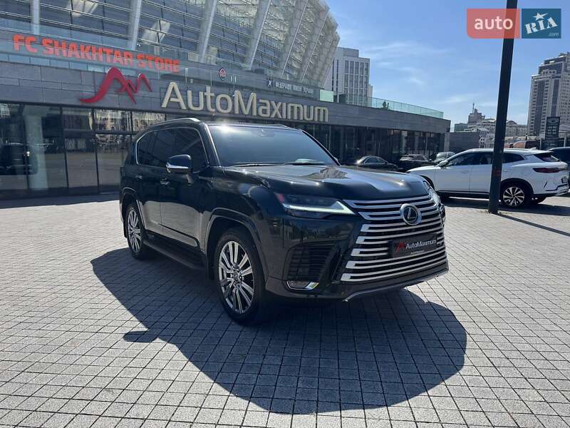Lexus LX 2022